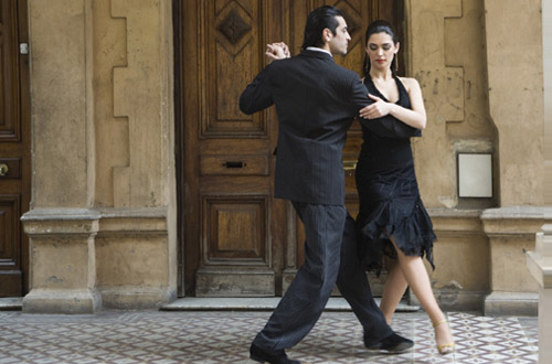 Buenos Aires buenos-aires-couple-dancing.jpg