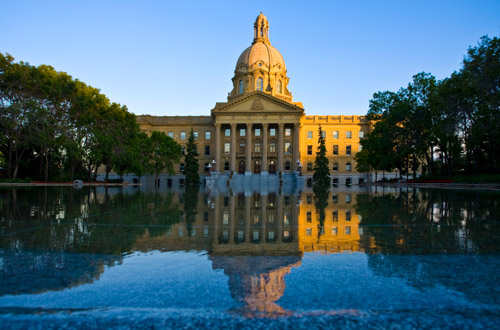 Edmonton edmonton-legislature-building.jpg